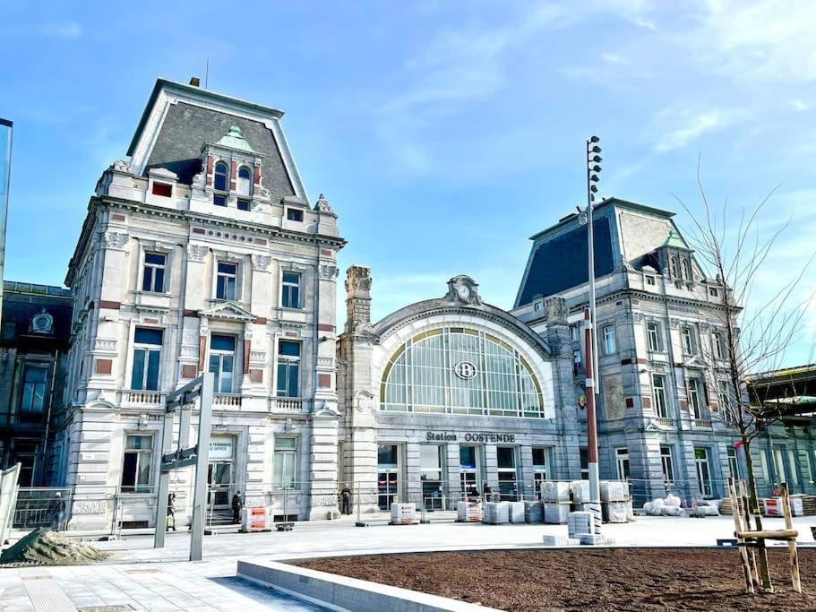Ostend Chic, Luxe Loftstijl In Oostende Luaran gambar