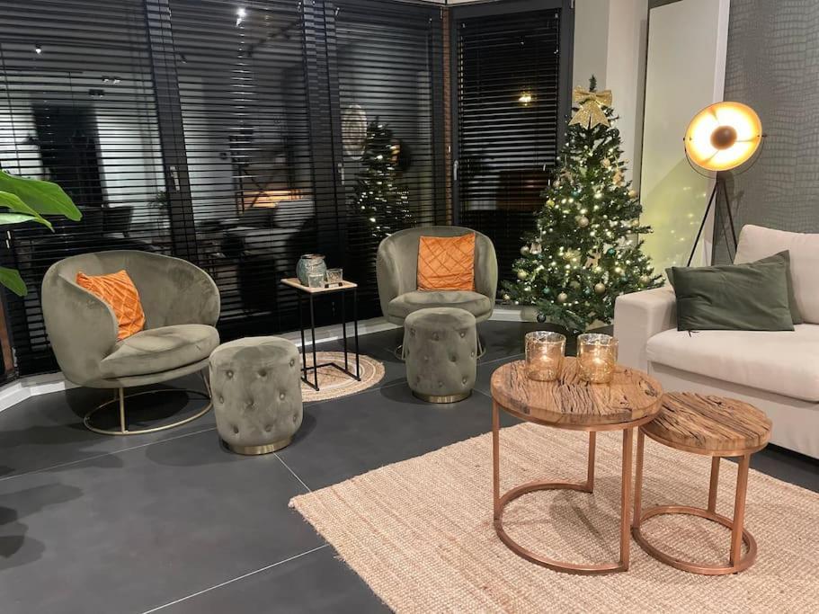Ostend Chic, Luxe Loftstijl In Oostende Luaran gambar