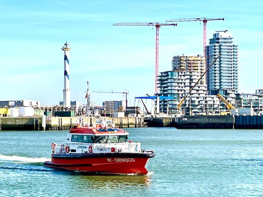 Ostend Chic, Luxe Loftstijl In Oostende Luaran gambar